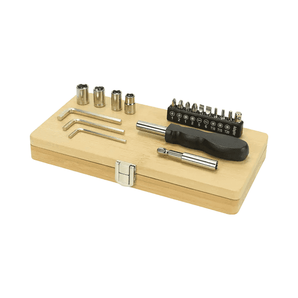 CraftMaster Pro Bamboo Box with Silver Lock detail 3