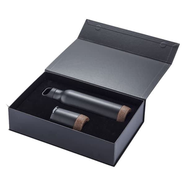 Trigaro – Set of Flask & Tumbler detail 2