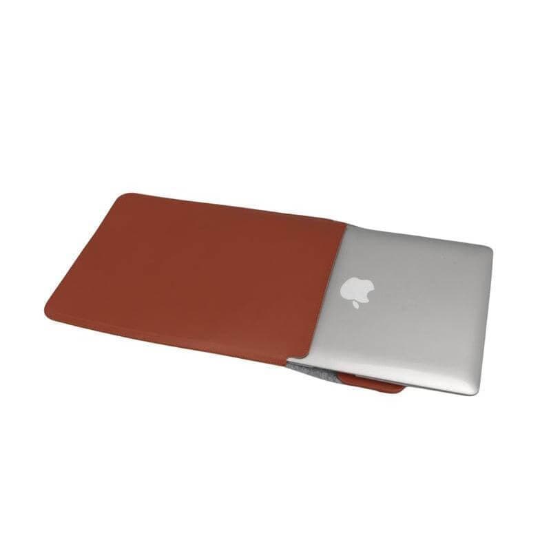 CAMDEN - Giftology 14" Felt Laptop Sleeve With 15W Magnetic Charger - Tan detail 2