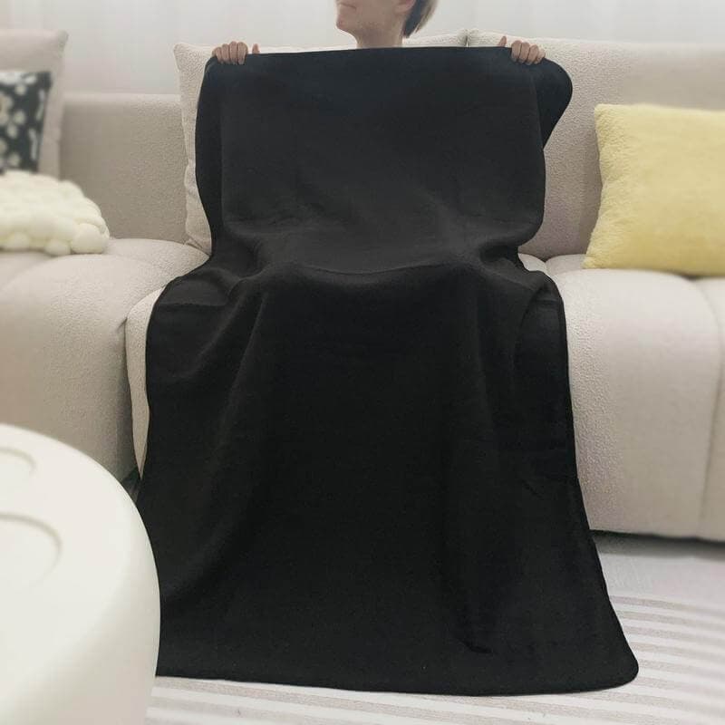 COSY - Giftology Travel Blanket with Pouch detail 6