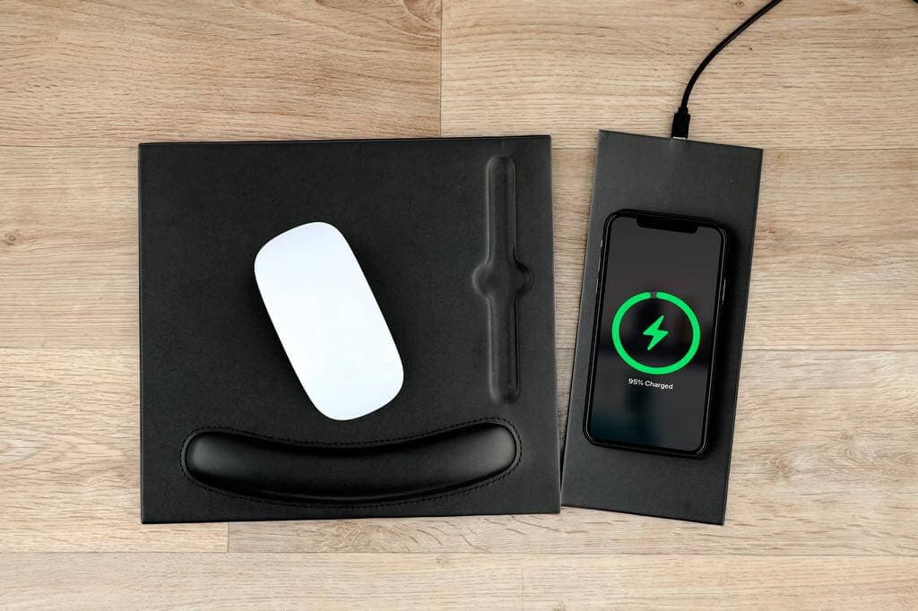 DOBERAN - @memorii 10W Wireless Charger PU Mouse Pad - Black detail 3
