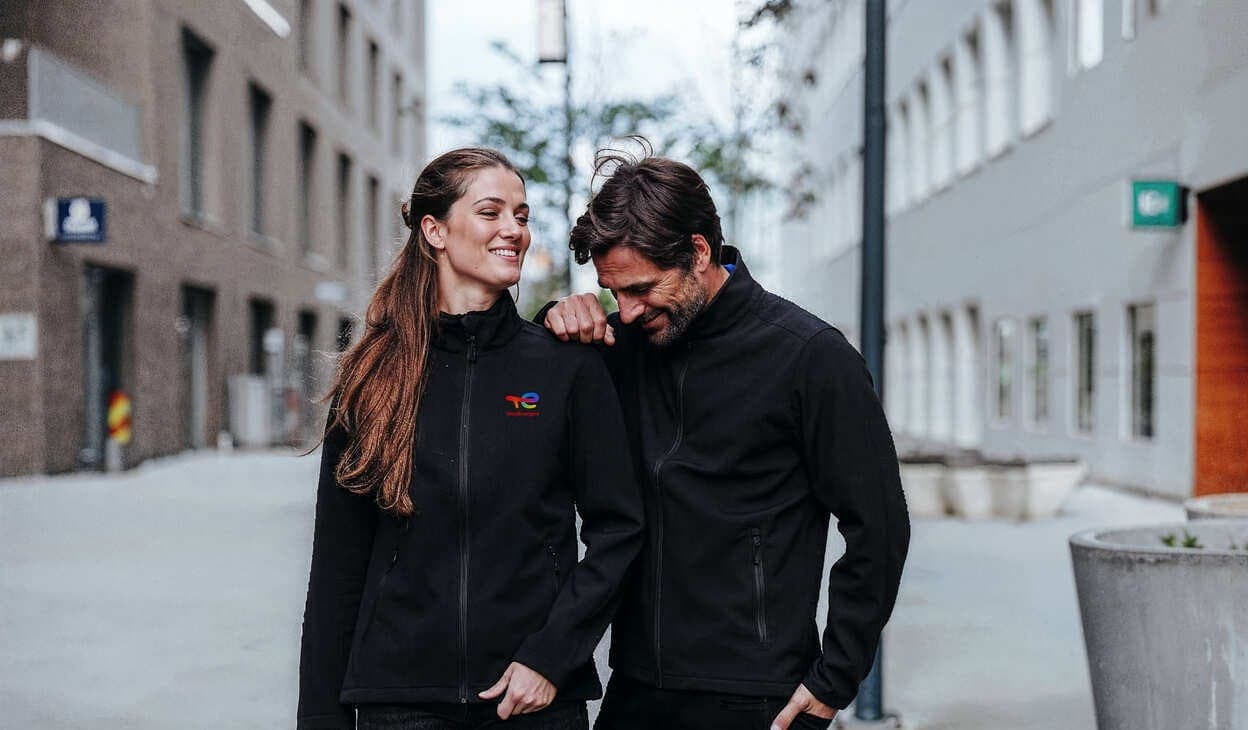KSB-1W Stormtech Women's Orbiter Softshell Jacket detail 2