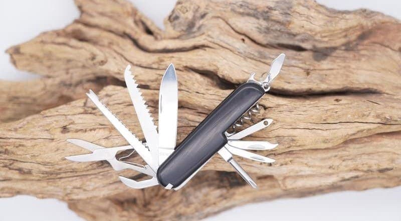 LAHTI - 17 in 1 Multi Function Tool - Black detail 2
