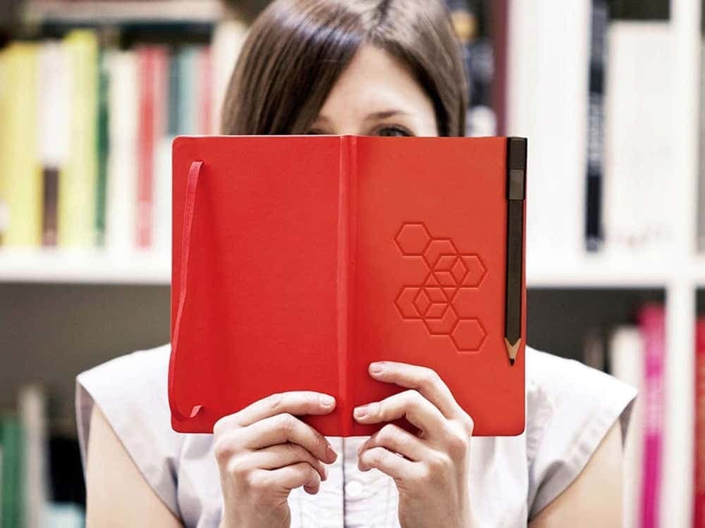 Moleskine Classic Large Ruled Hard Cover Notebook - Scarlet Red detail 7