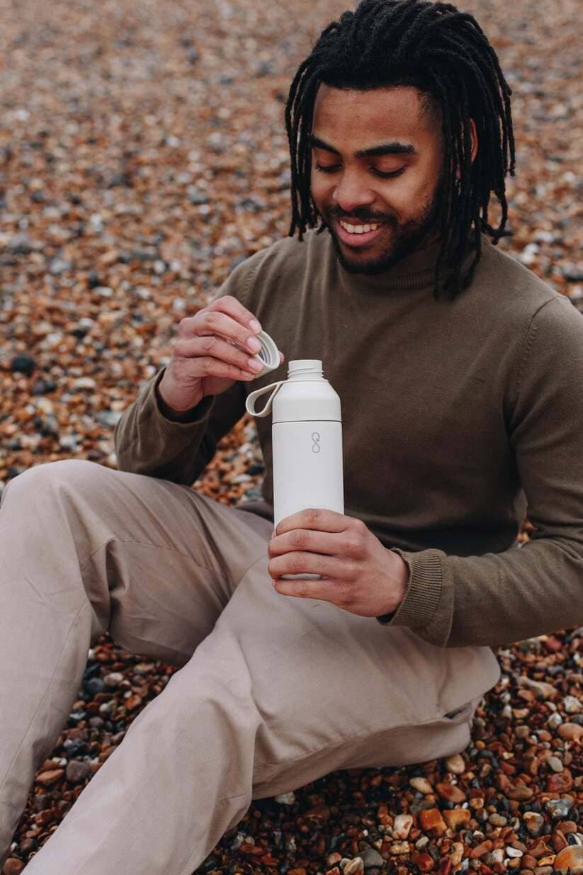 Ocean Bottle - Sandstone detail 6