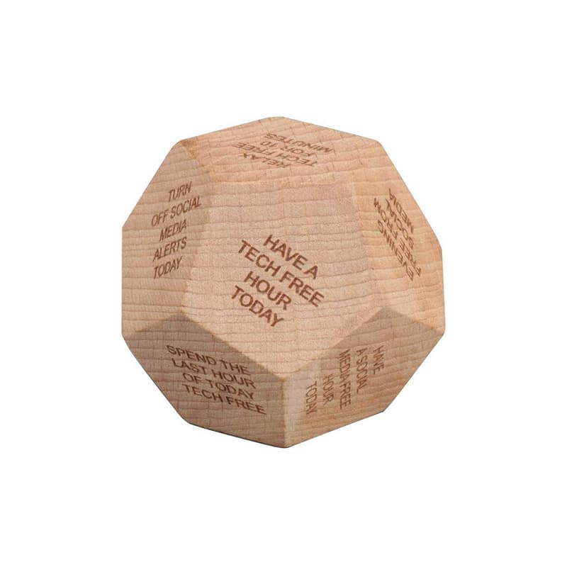ORLI - eco-neutral Digital Detox Wooden Dice detail 3