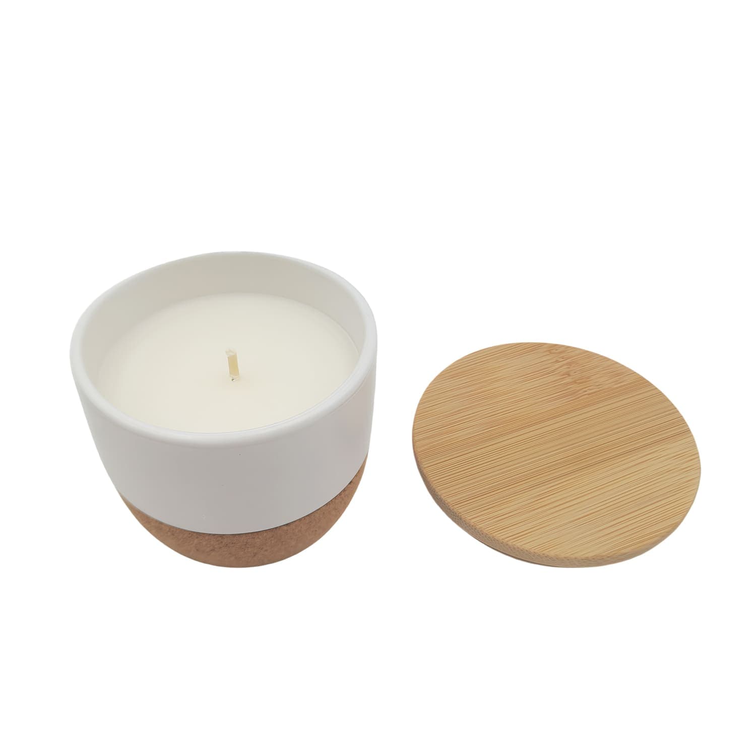 RAAHA - Arabic Oudh Scented Candle in Ceramic Holder with Bamboo Lid - Black detail 7