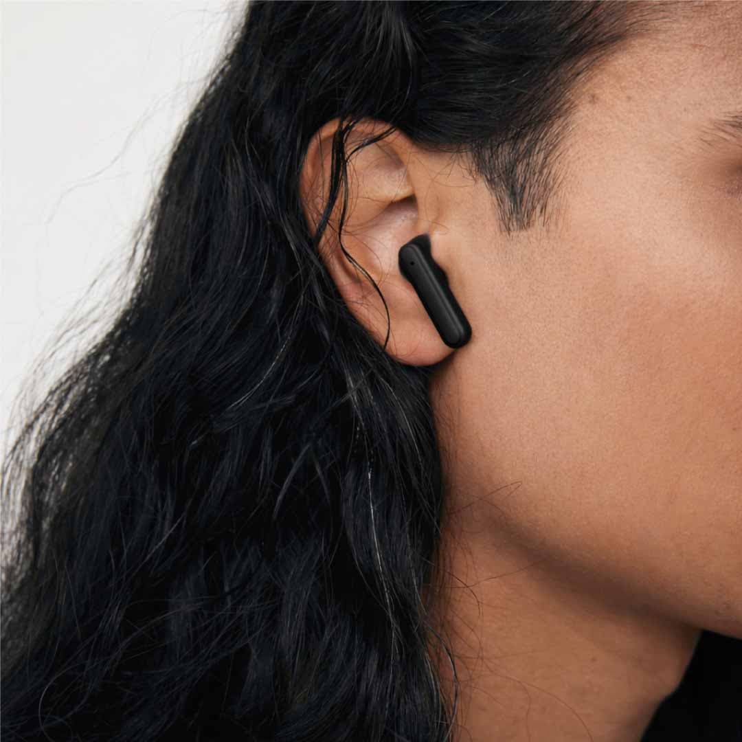 TUNEVO RCS recycled plastic wireless earbuds - Black detail 6