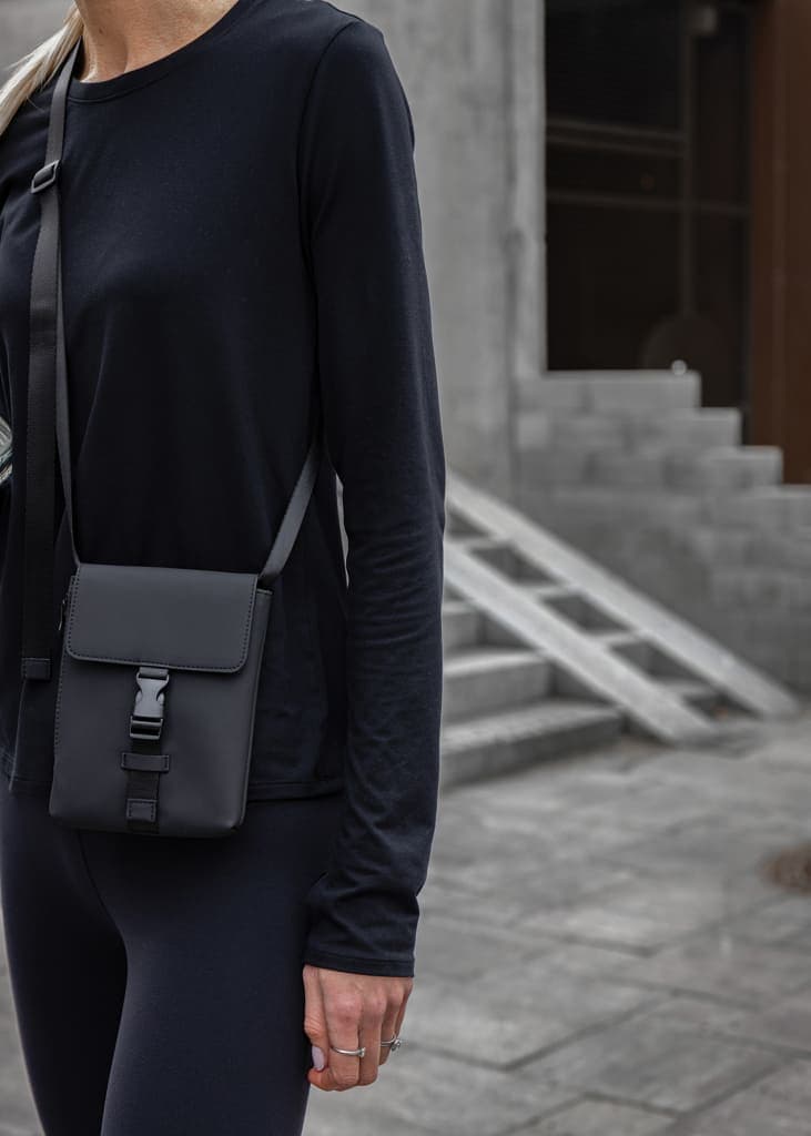 VINGA Baltimore RCS essentials sling bag - Black detail 6