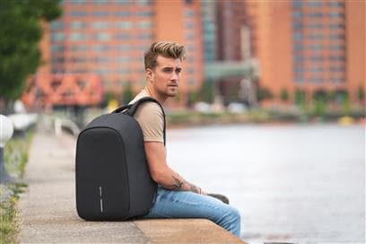 XDDESIGN BOBBY HERO Anti-theft Backpack with rPET material Black detail 7