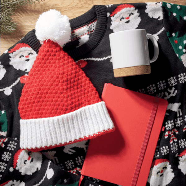 Joyus – Christmas Knitted Beanie detail 2