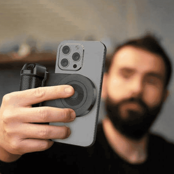 Kokoro – Magnetic 15 Wireless Charging and Remote Shutter detail 4