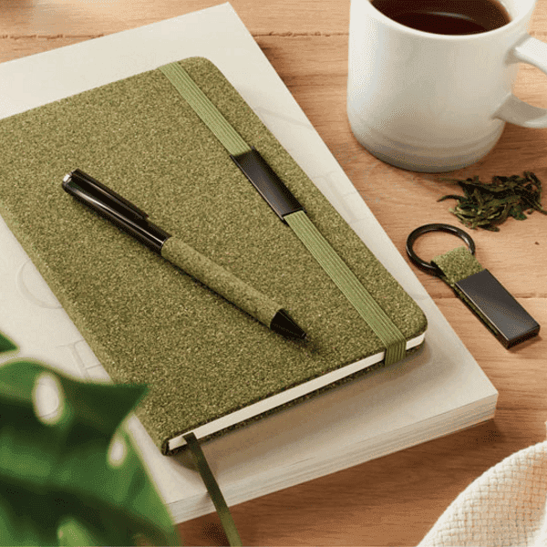 Releaf – Tea-Cork A5 Notebook, Pen and Keychain Gift Set detail 4