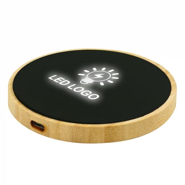 Salvio – 15W Bamboo and Recycled Wireless Charger detail 3
