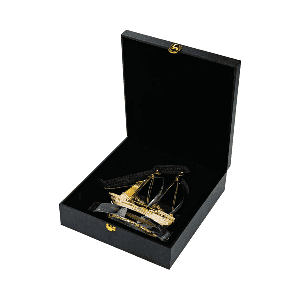 Voyage – Golden Boat Shaped Memento in Metal with Glass Base detail 2