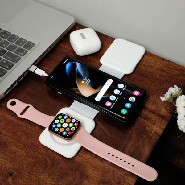 Atomo – 2-in-1 Foldable Wireless Charger with Multi Cable Kit preview