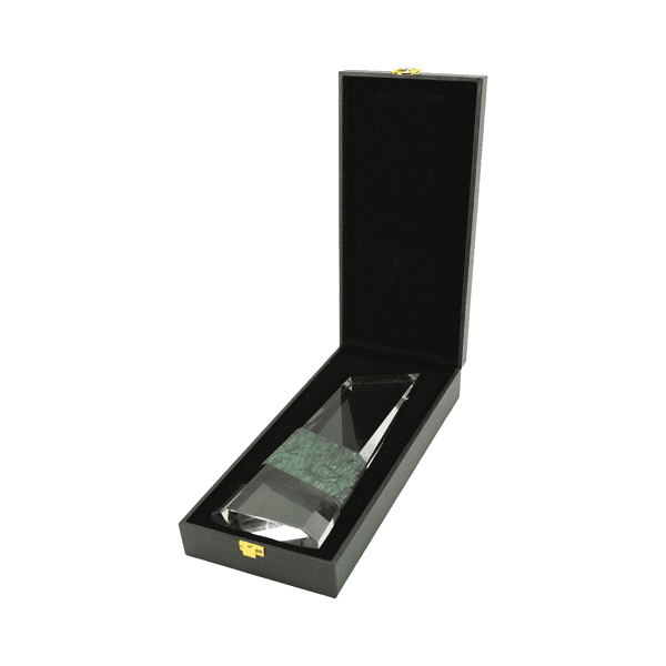 Lansi – Crystal and Marble Trophy preview