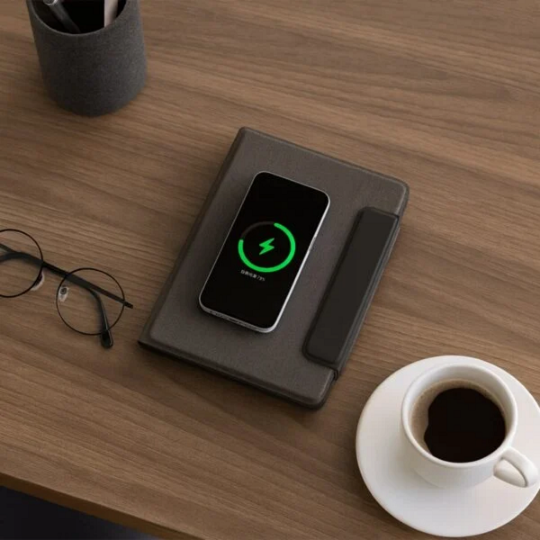 Novera – 5,000 mAh MagSafe Notebook preview