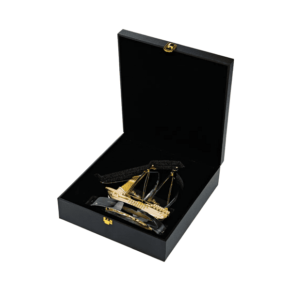 Voyage – Golden Boat Shaped Memento in Metal with Glass Base preview